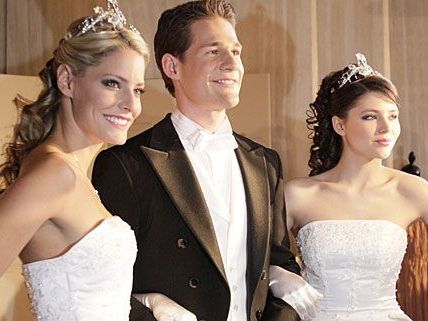 Debütantinnen und Debütanten fiebern dem Opernball 2012 bereits entgegen Debütantinnen und Debütanten fiebern dem Opernball 2012 bereits entgegen