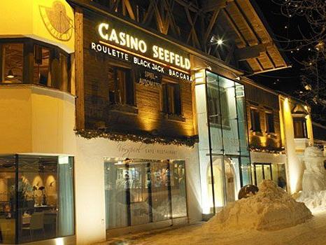 Casino Seefeld bei Nacht