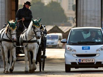 Passen gut zum Stadtbild: Die Flitzer von Car2Go Passen gut zum Stadtbild: Die Flitzer von Car2Go