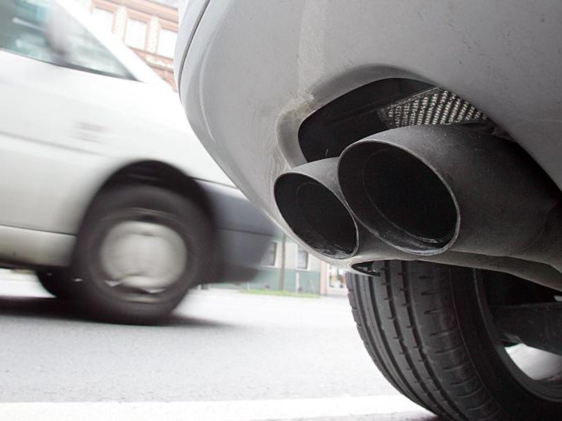 Vor allem ältere Fahrzeuge und die lange Trockenheit sind für viel Feinstaub in der Luft verantwortlich Vor allem ältere Fahrzeuge und die lange Trockenheit sind für viel Feinstaub in der Luft verantwortlich