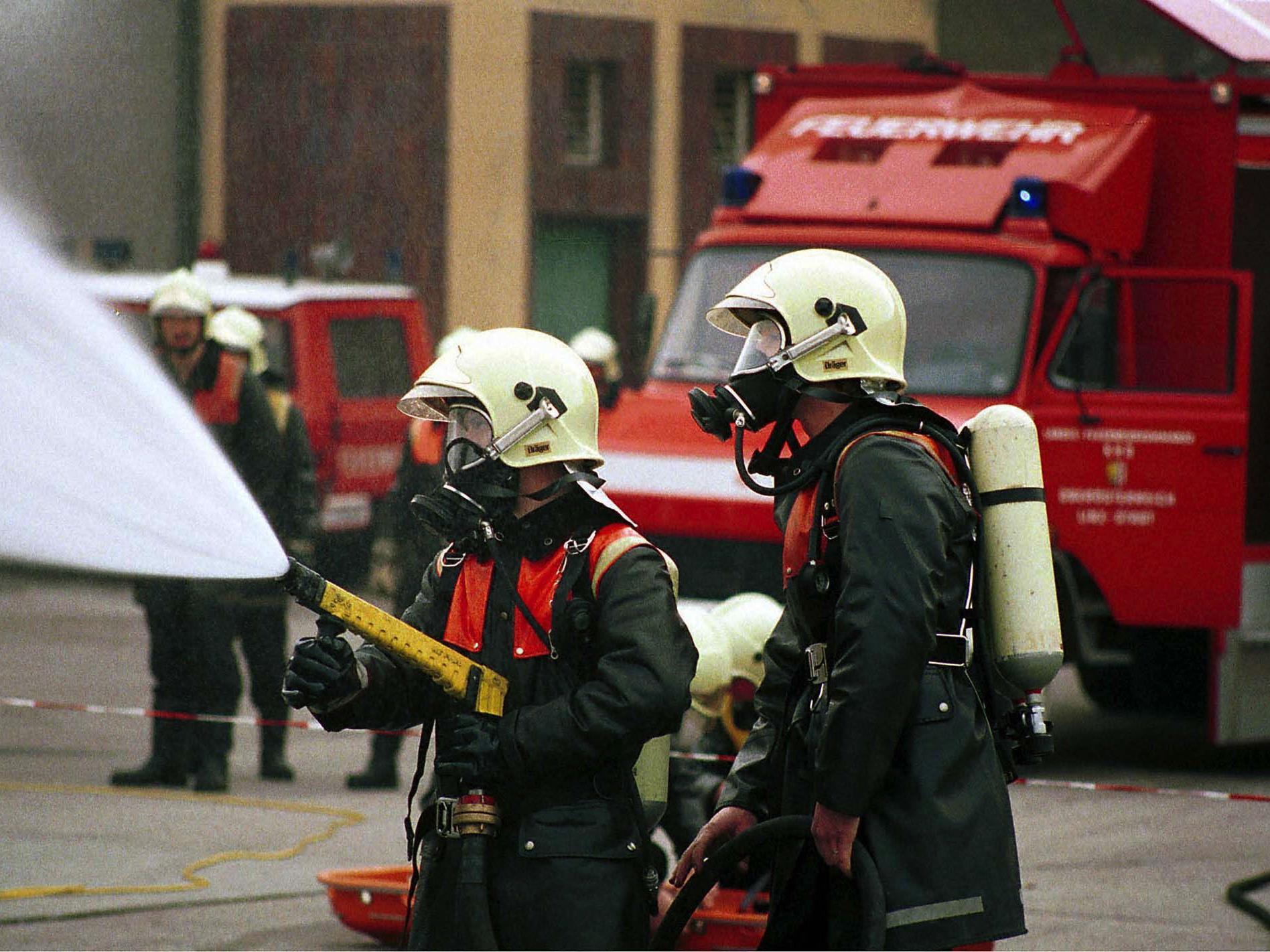 Die Wiener Feuerwehr musste in der Silvesternacht zahlreiche Brände löschen.