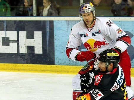 Andre lakos (im Bild oben) wechselt wieder nach Wien zu den Vienna Capitals.