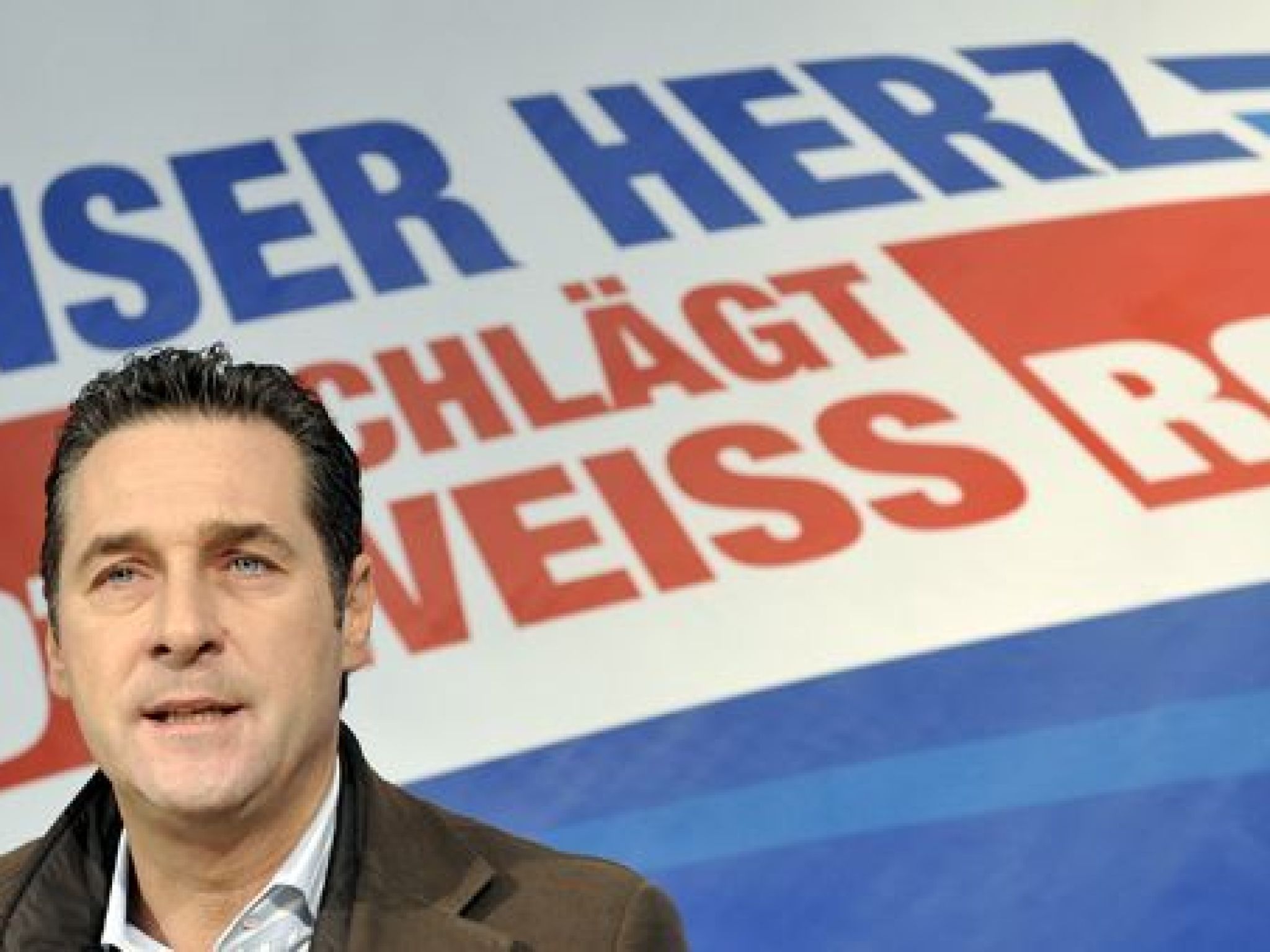 Hein-Christian Strache wird sich auch in Zukunft für den WKR-Ball einsetzen. Hein-Christian Strache wird sich auch in Zukunft für den WKR-Ball einsetzen.