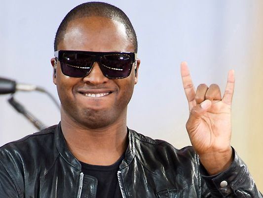 Die aktuelle Single von Taio Cruz heißt "Troublemaker" Die aktuelle Single von Taio Cruz heißt "Troublemaker"