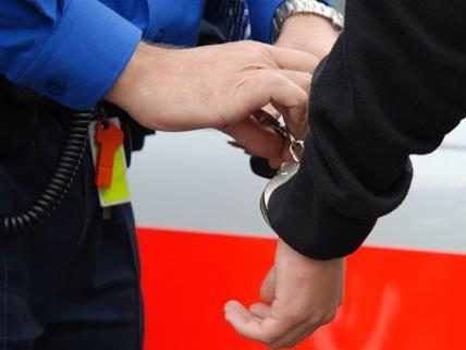 Graz: Mann wurde nach Angriff auf Freundin von der Polizei festgenommen
