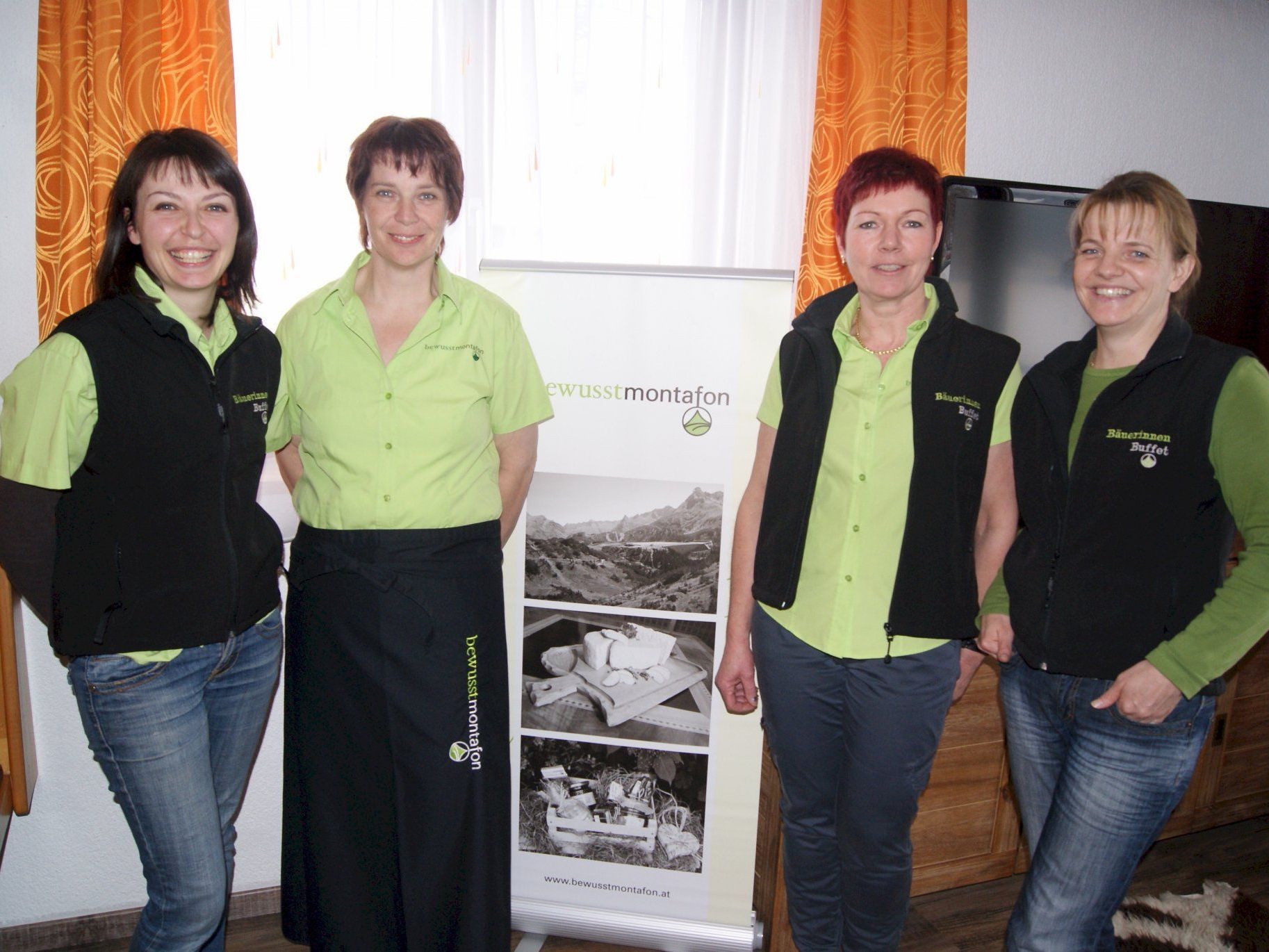 Diese vier Frauen zeichnen für das Bäuerinnenbuffet verantwortlich. Diese vier Frauen zeichnen für das Bäuerinnenbuffet verantwortlich.