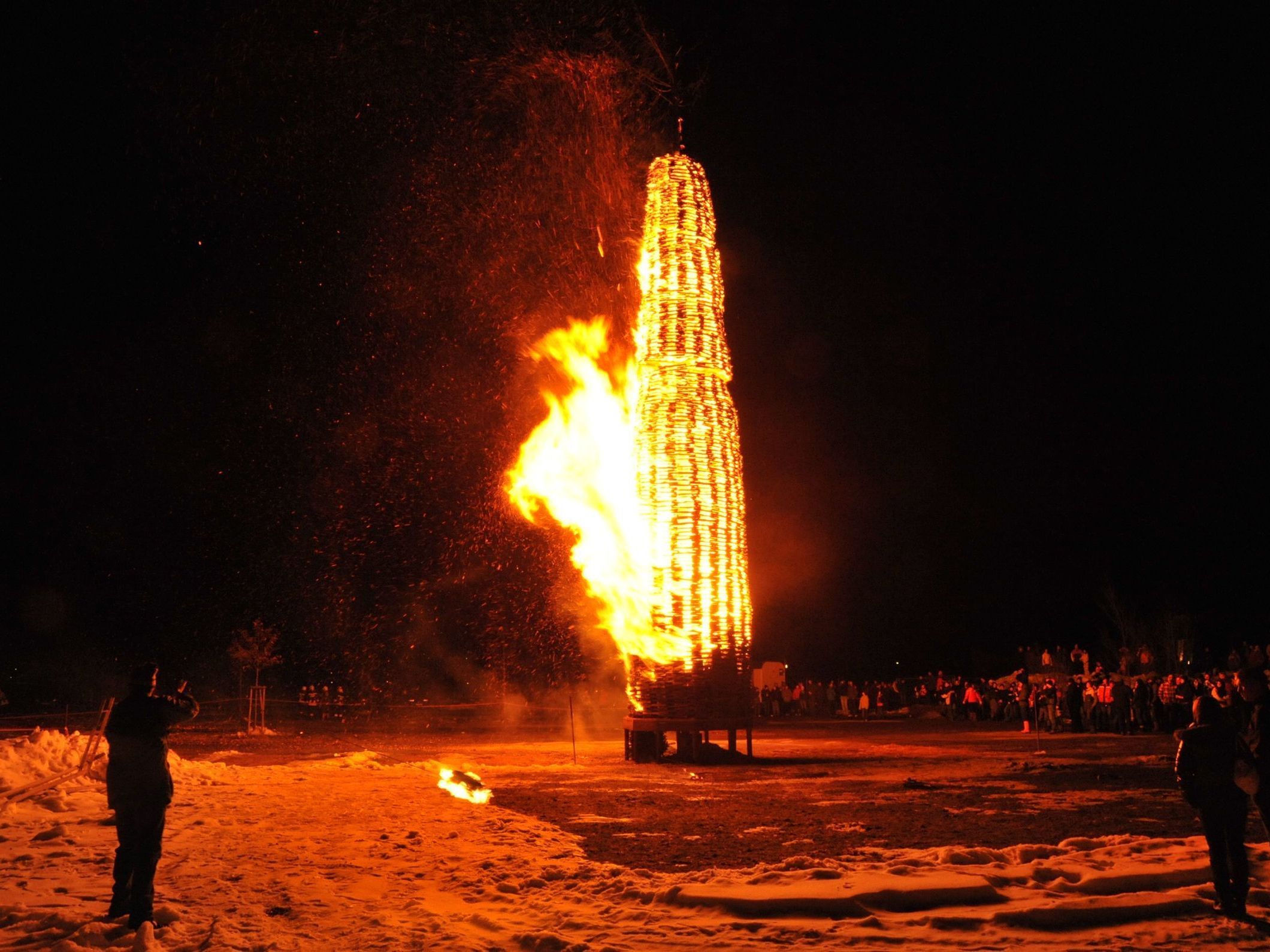 SWR zeigt das Montafoner Funkenfeuer. SWR zeigt das Montafoner Funkenfeuer.