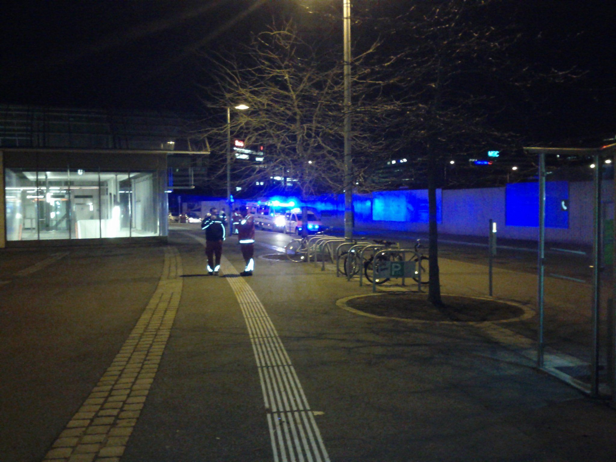 Nach einem Ammoniak-Austritt in Wien-Landstraße konnte das Leck noch am Dienstagabend geschlossen werden. Nach einem Ammoniak-Austritt in Wien-Landstraße konnte das Leck noch am Dienstagabend geschlossen werden.