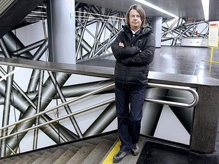 Der Künstler Peter Kogler verziert die U-Bahn-Station Karlsplatz mit einer aufwändigen Installation