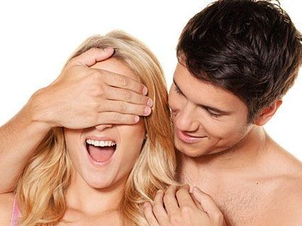 Überraschen Sie Ihren Partner doch zum Valentinstag mit einem ganz besonderen Geschenk! Überraschen Sie Ihren Partner doch zum Valentinstag mit einem ganz besonderen Geschenk!