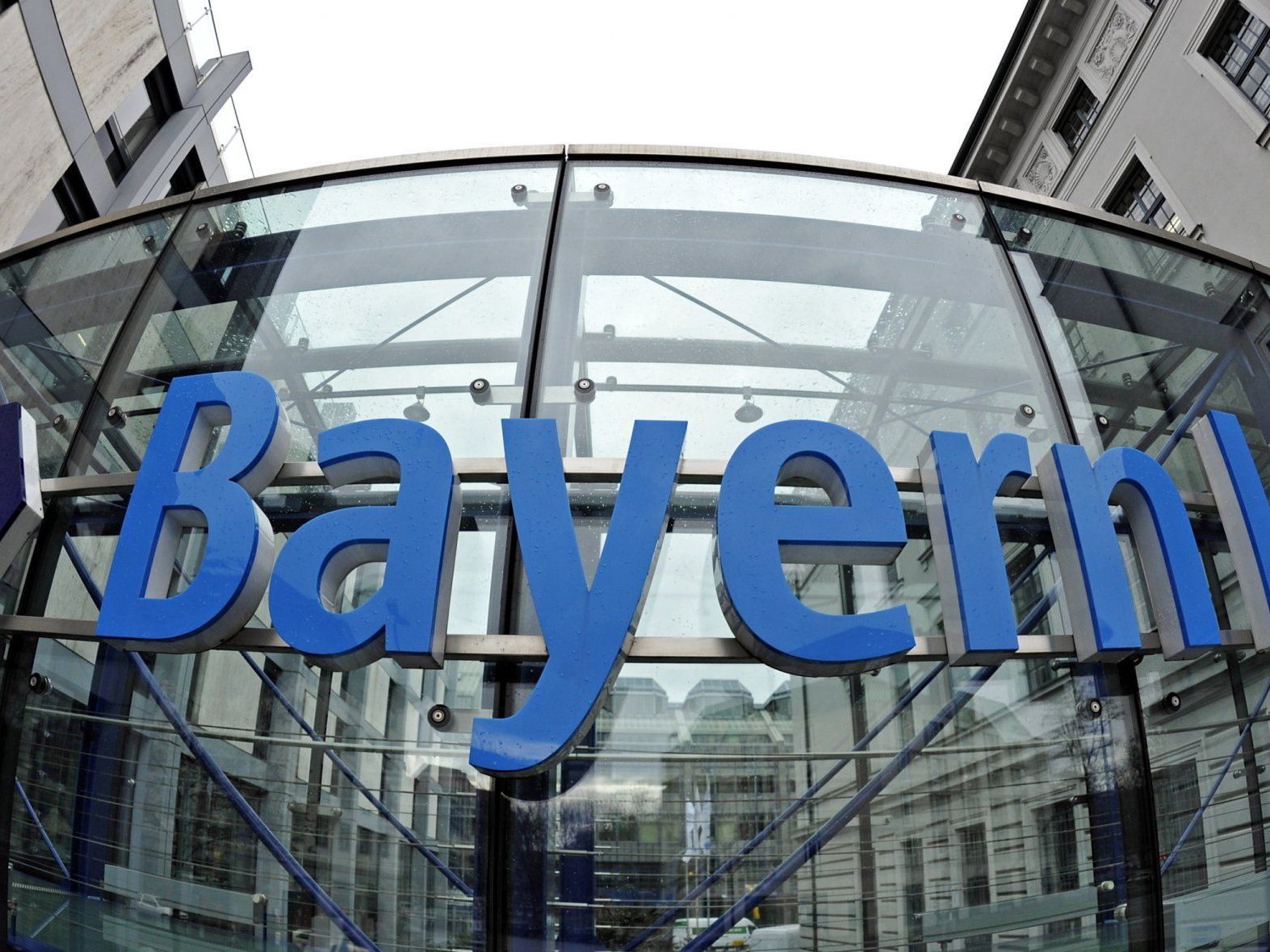 Bilanz vor Verkauf an BayernLB auf die selbe Art "verbessert". Bilanz vor Verkauf an BayernLB auf die selbe Art "verbessert".