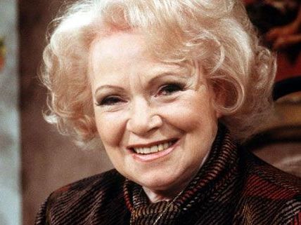 Publikumsliebling Cissy Kraner. Publikumsliebling Cissy Kraner.