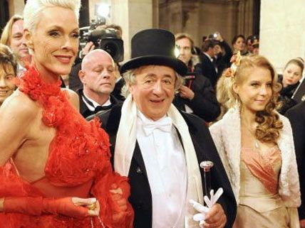Nur positives Feedback der Promis für den Opernball 2012. Nur positives Feedback der Promis für den Opernball 2012.