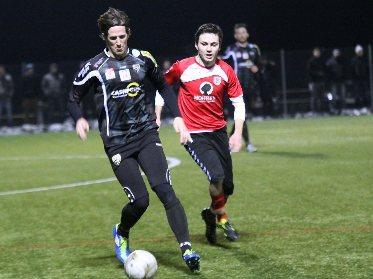 Gültekin Sönmez (r.) war bester Dornbirner und Dreh und Angelpunkt im Spiel. Gültekin Sönmez (r.) war bester Dornbirner und Dreh und Angelpunkt im Spiel.