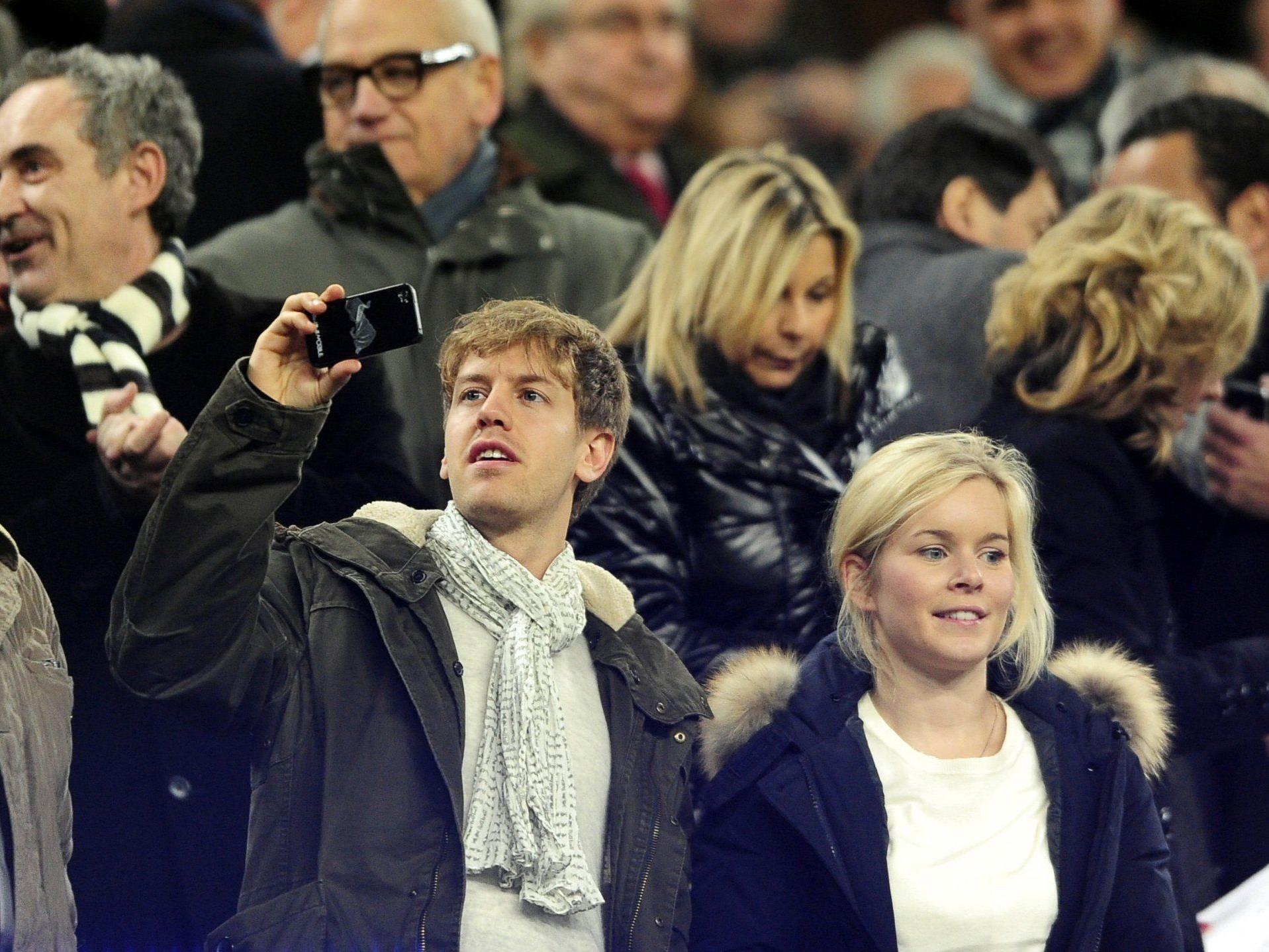 Mit Freundin Hanna besuchte Sebastian Vettel ein Spiel des FC Barcelona im Nou Camp.
