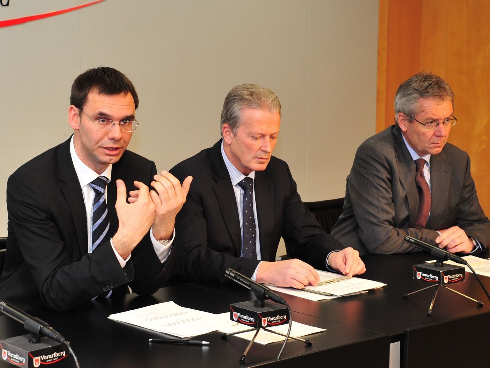 Forschung und Entwicklung als Zukunftsinvestitionen für den Wirtschaftsstandort Vorarlberg Forschung und Entwicklung als Zukunftsinvestitionen für den Wirtschaftsstandort Vorarlberg