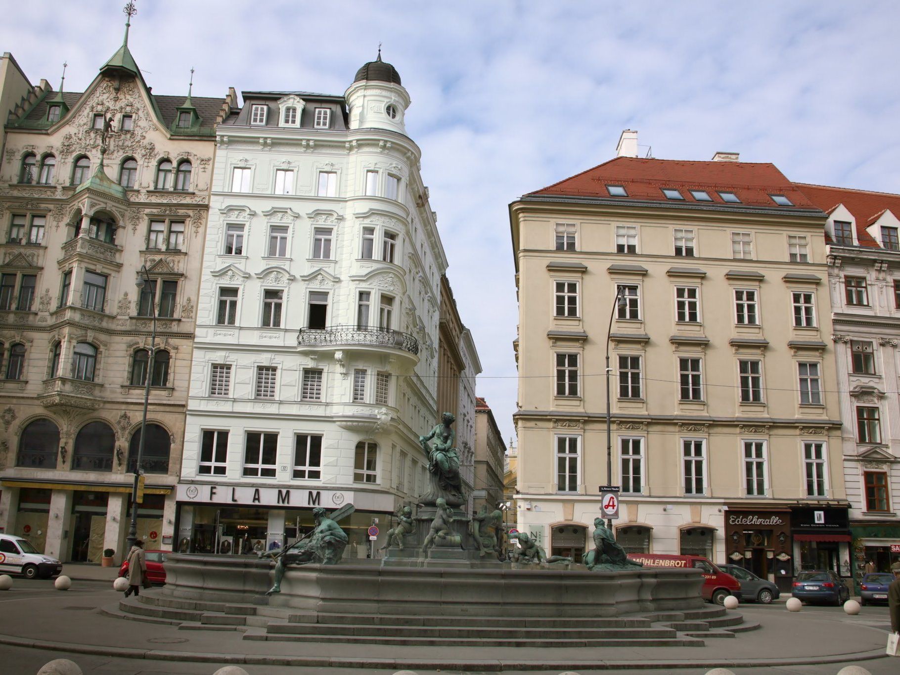 Heftig umstritten ist die Neugestaltung der Nobeladresse Neuer Markt. Heftig umstritten ist die Neugestaltung der Nobeladresse Neuer Markt.