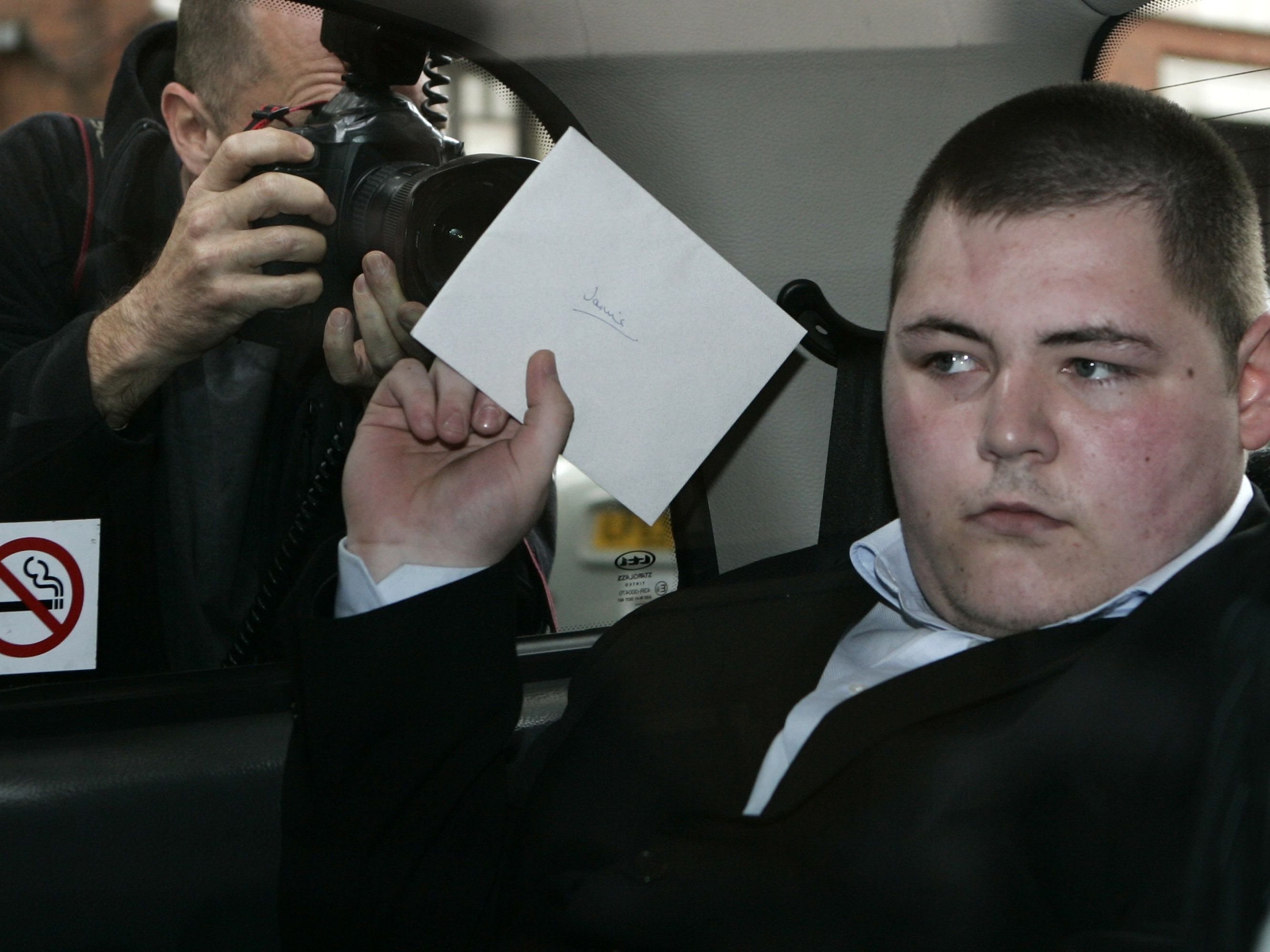 Jamie Waylett für Gewalt bei Londoner Jugendkrawallen verurteilt. Jamie Waylett für Gewalt bei Londoner Jugendkrawallen verurteilt.