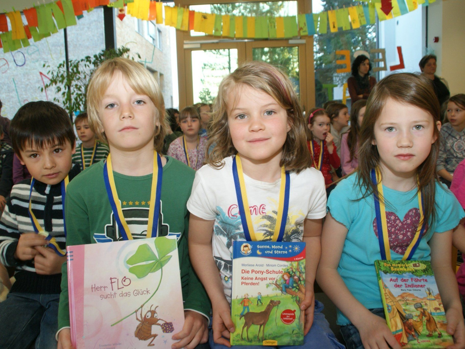 Tobias, Lia und Aurelia (Volksschule Alberschwende) Tobias, Lia und Aurelia (Volksschule Alberschwende)