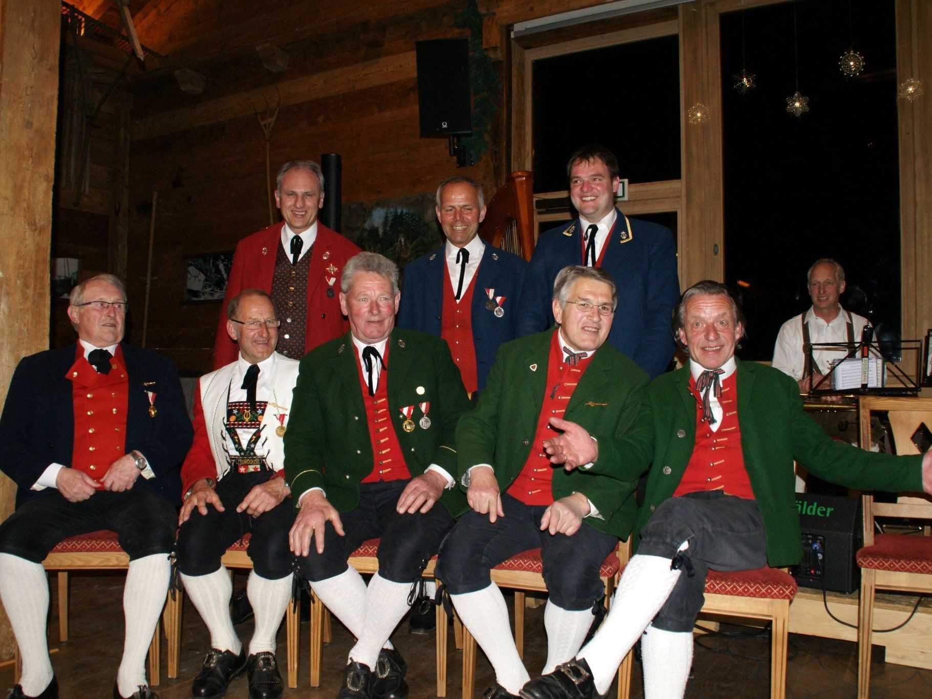 Die stolzen Jubilare der Bregenzerwälder Musikvereine. Die stolzen Jubilare der Bregenzerwälder Musikvereine.