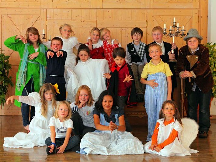 Theater im Urlaub - ein Angebot im Kleinwalsertaler Rosenhof Theater im Urlaub - ein Angebot im Kleinwalsertaler Rosenhof