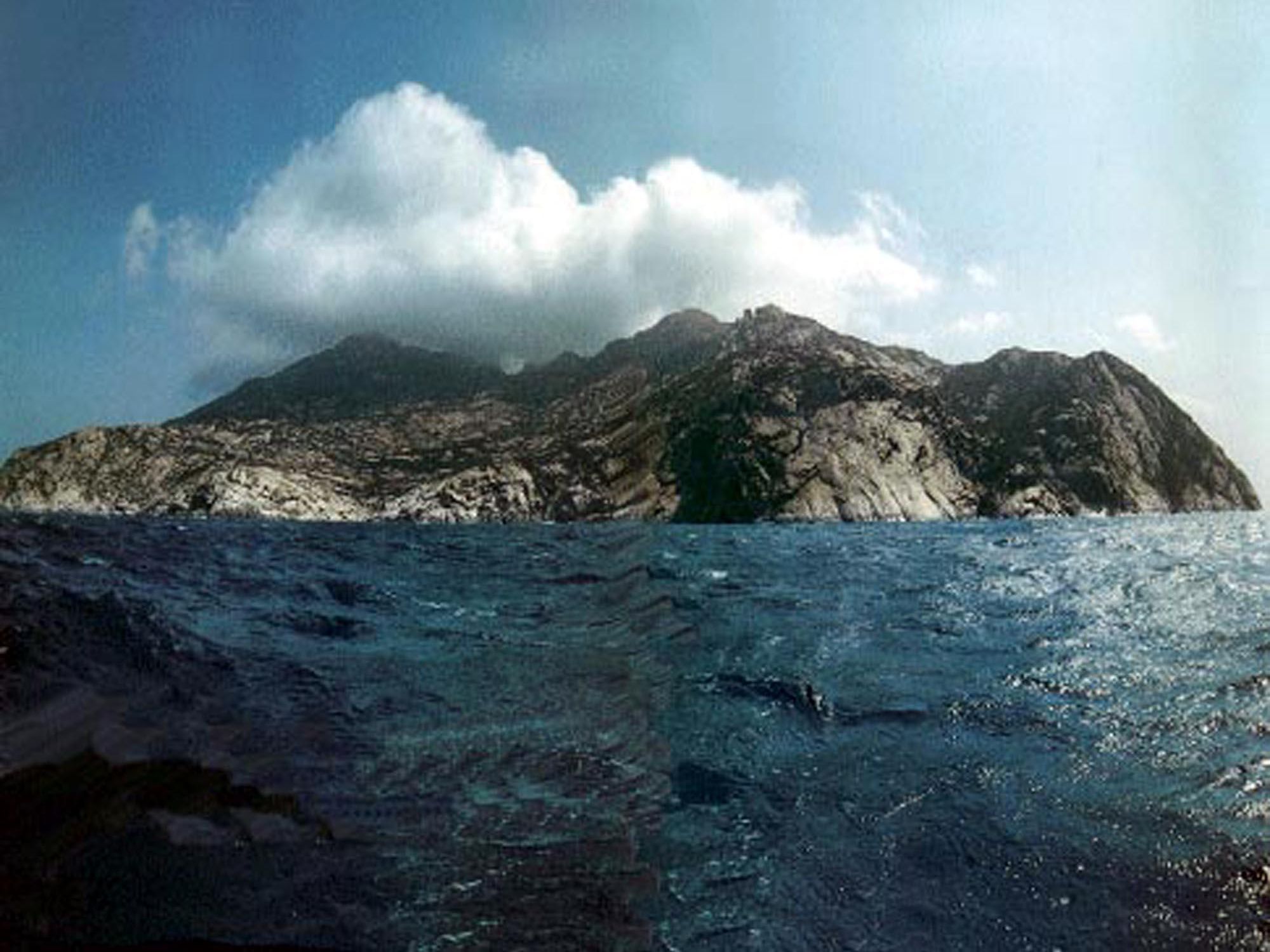 Auf der Insel Pianosa bei Elba saßen in den 90er Jahren bereits mehrere hundert Mafiosi ein. Auf der Insel Pianosa bei Elba saßen in den 90er Jahren bereits mehrere hundert Mafiosi ein.