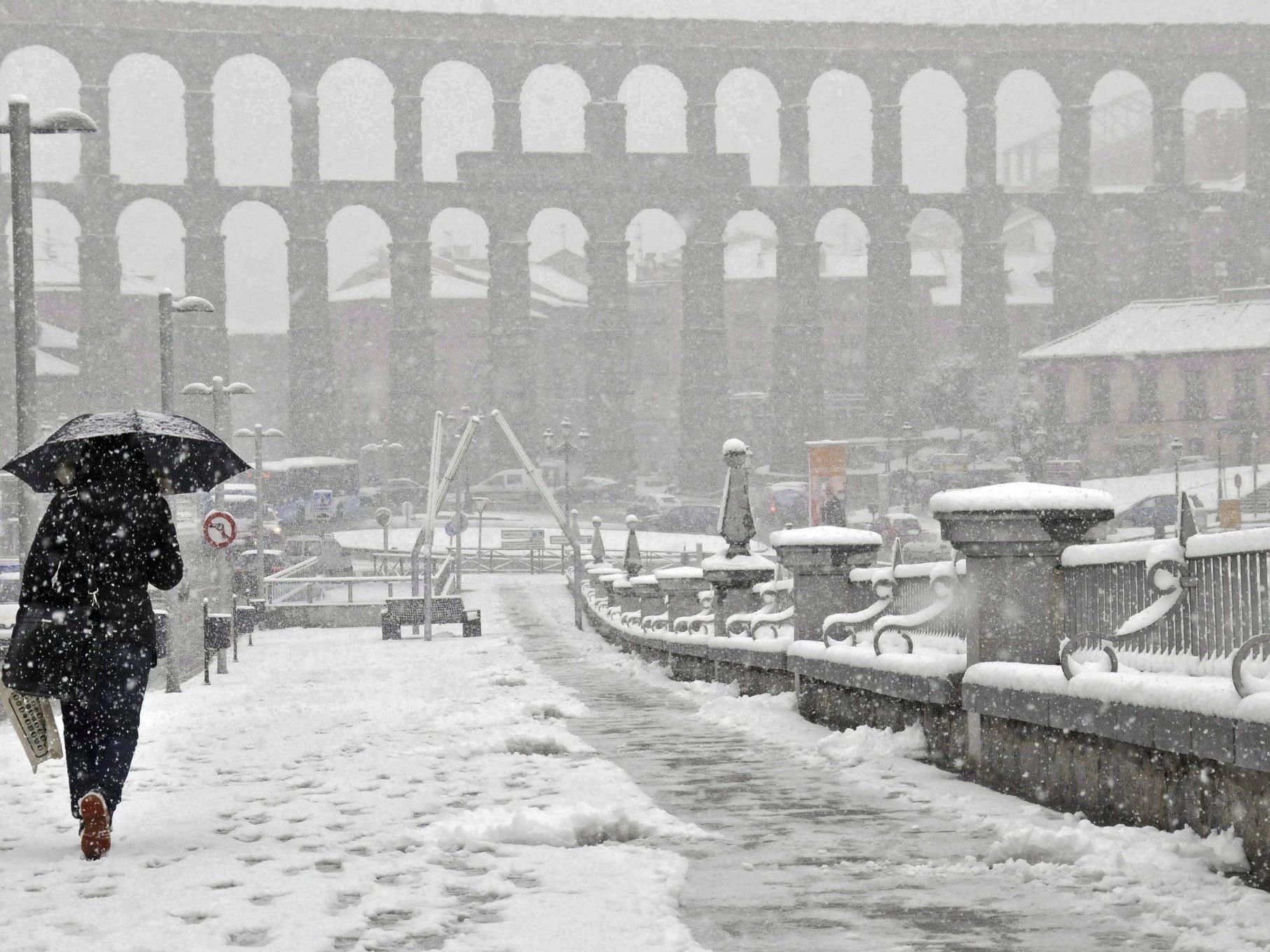 Während der Großteil Europas sonniges Frühlingswetter genießt, fiel in mehreren Provinzen Spaniens Schnee.