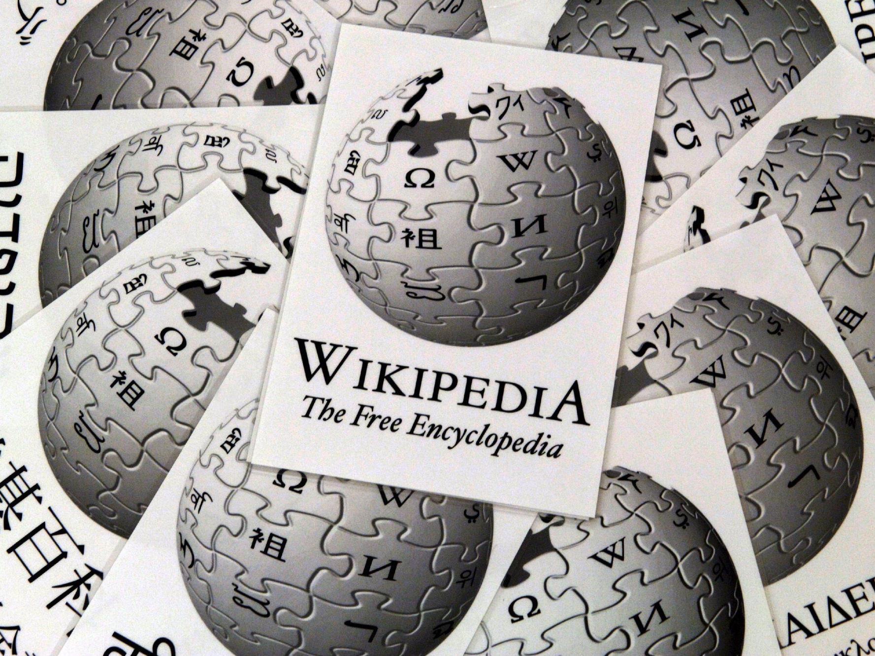 "Wie alle Inhalte von Wikipedia wird auch Wikidata frei zugänglich sein".