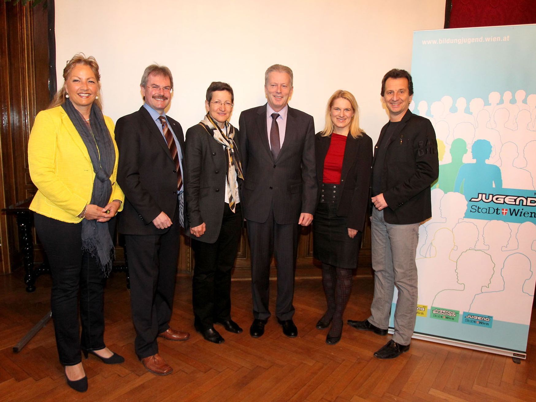 Konferenz der Jugendreferentinnen und -referenten in Wien mit LR Schmid. Konferenz der Jugendreferentinnen und -referenten in Wien mit LR Schmid.