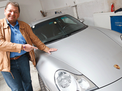 Lovecoach Robert Nissel steht eine Trennung ins Haus, allerdings nur von seinem Auto. Lovecoach Robert Nissel steht eine Trennung ins Haus, allerdings nur von seinem Auto.