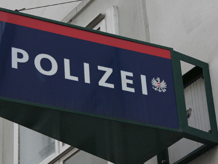 Nach dem Überfall auf sein Stammlokal stellte sich der Täter am Dienstag. Nach dem Überfall auf sein Stammlokal stellte sich der Täter am Dienstag.
