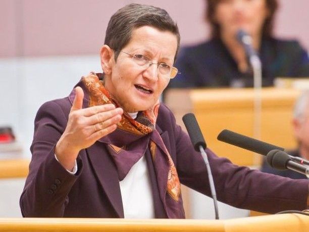 LR Schmid: "In der Pflege braucht es in Zukunft jede Hand" LR Schmid: "In der Pflege braucht es in Zukunft jede Hand"