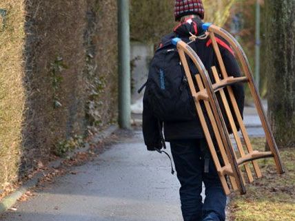 Aus mit Schnlittenfahrt und Co.: Der Schnee hat sich bereits größtenteils verabschiedet.