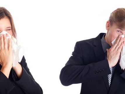 So weit die Medizin auch ist, beim Schnupfen stößt sie an ihre Grenzen. So weit die Medizin auch ist, beim Schnupfen stößt sie an ihre Grenzen.
