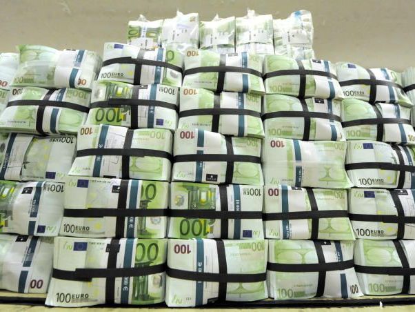 Österreicher stellen Sparmaßnahmen der Regierung in Umfrage schlechtes Zeugnis aus Österreicher stellen Sparmaßnahmen der Regierung in Umfrage schlechtes Zeugnis aus