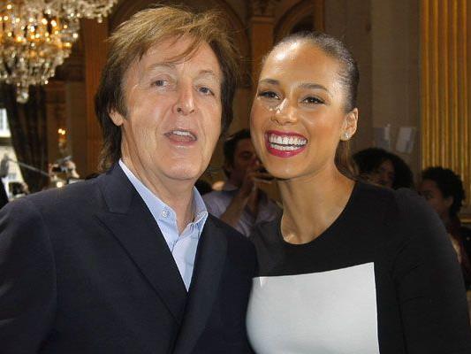 Prominente Gäste bei Stella McCartneys Show: Papa Paul und Alicia Keys.