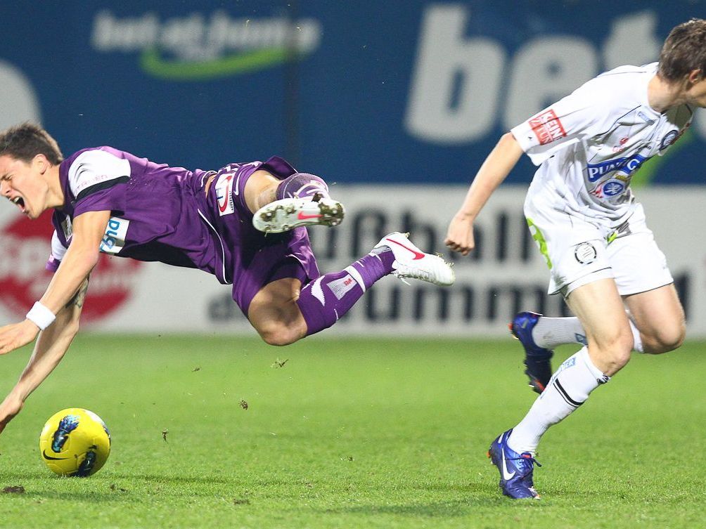 Austria udn Sturm spielten nur 1:1. Austria udn Sturm spielten nur 1:1.