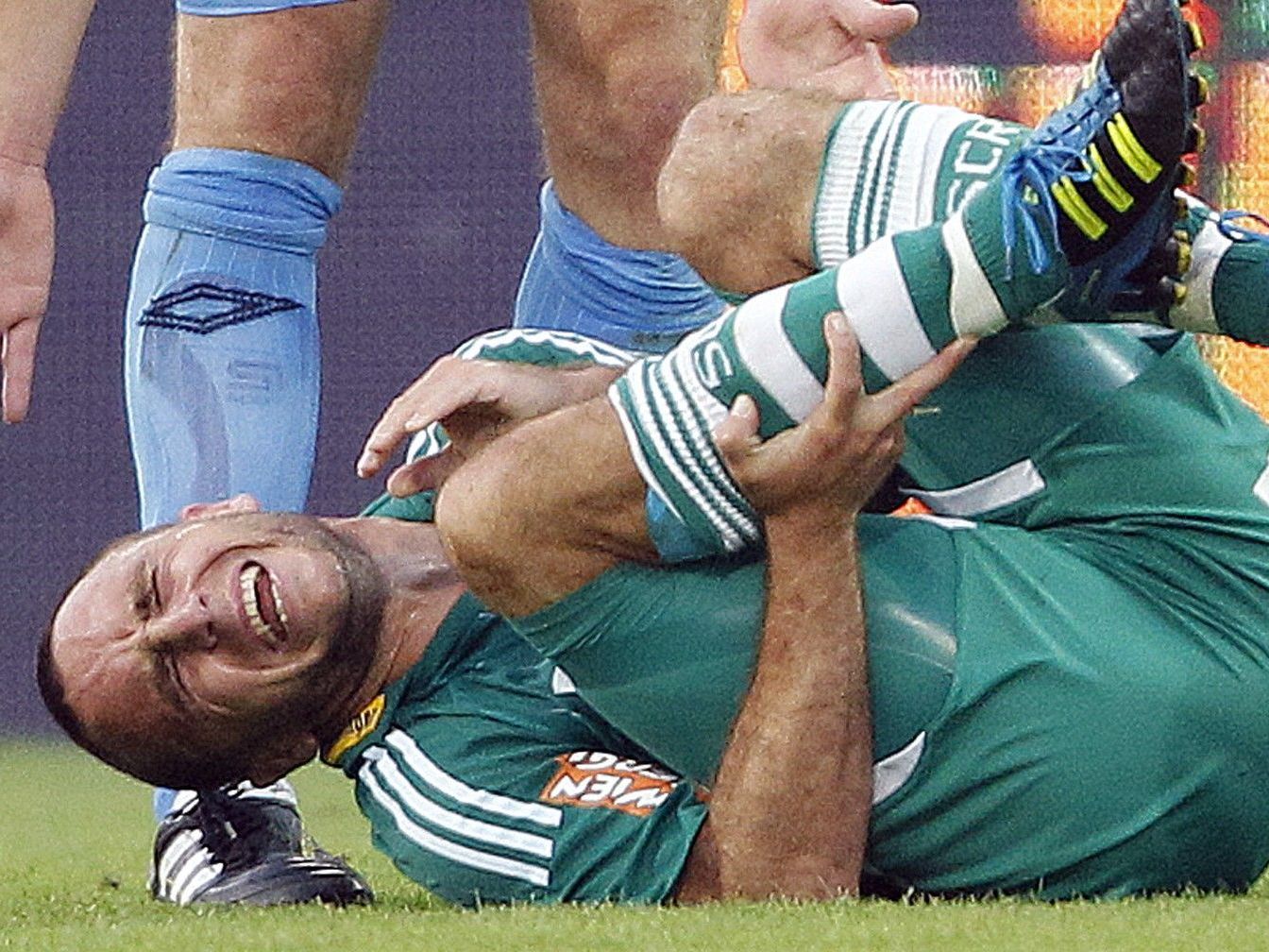 Rapid Kapitätn Steffen Hofmann fällt im Match gegen Wiener Neustadt aus. Rapid Kapitätn Steffen Hofmann fällt im Match gegen Wiener Neustadt aus.