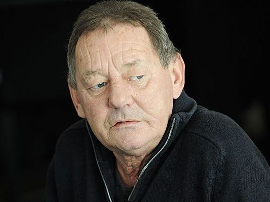 Wolfgang Ambros will sich nun endgültig von seiner Frau scheiden lassen Wolfgang Ambros will sich nun endgültig von seiner Frau scheiden lassen