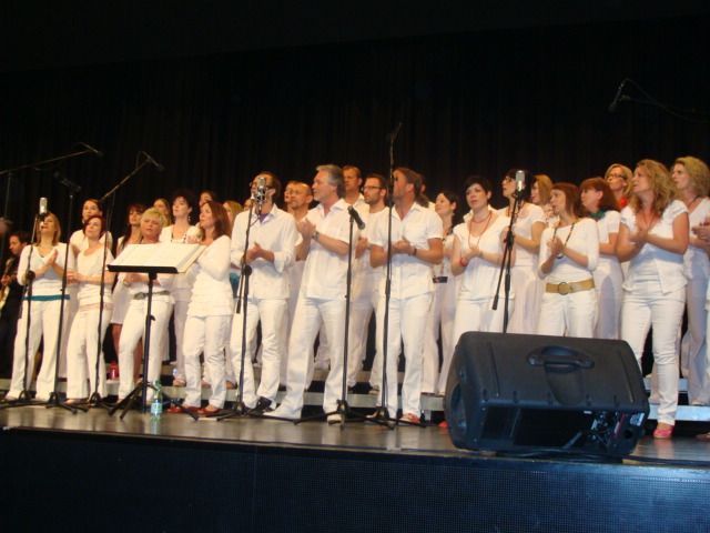 SingRing & the Gospeltrain sorgten für einen musikalischen Leckerbissen SingRing & the Gospeltrain sorgten für einen musikalischen Leckerbissen