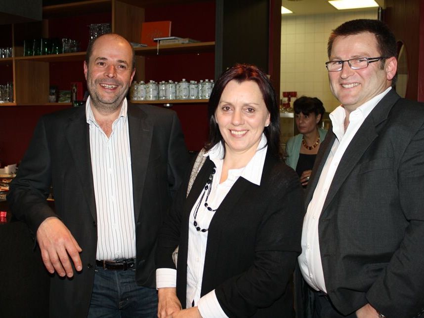 Im Gespräch: Ingo Metzler und Vizebürgermeister Dietmar Fetz mit Gattin Ruth. Im Gespräch: Ingo Metzler und Vizebürgermeister Dietmar Fetz mit Gattin Ruth.
