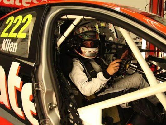 Christian Klien in einem V8 Supercar in Australien.