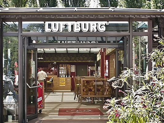 In Kolariks Luftburg im Prater lässt es sich am 30. April speisen wie damals In Kolariks Luftburg im Prater lässt es sich am 30. April speisen wie damals