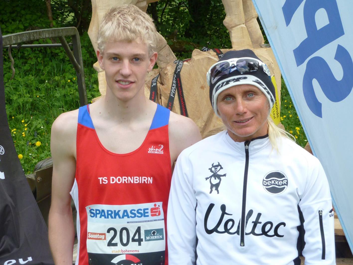 Jakob Mayer und Yvonne Van Vlerken waren die Sieger beim Schlossberg-Lauf  2011.