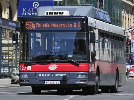 Die Grünen fordern eine Busspur für den 59A auf der Rechten Wienzeile, Autofahrer bliebe somit nur eine Spur.