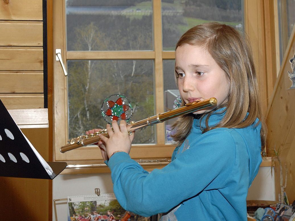 Am Tag der offenen Tür an der Musikschule Montafon konnten Musikinstrumente ausprobiert werden. Am Tag der offenen Tür an der Musikschule Montafon konnten Musikinstrumente ausprobiert werden.