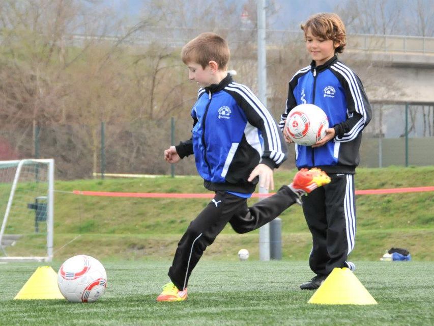 Erne FC Schlins legt großen Wert auch Nachwuchsarbeit. Erne FC Schlins legt großen Wert auch Nachwuchsarbeit.