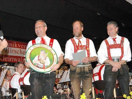 Geehrt: Michael Jochum, Lorenz Geiger und Helmut Morche. Geehrt: Michael Jochum, Lorenz Geiger und Helmut Morche.