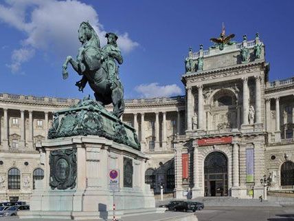 Prinz Eugen könnte in Zukunft Gesellschaft bekommen, denn der Heldenplatz ist auch als Standort für das geplante Deserteursdenkmal im Gespräch. Prinz Eugen könnte in Zukunft Gesellschaft bekommen, denn der Heldenplatz ist auch als Standort für das geplante Deserteursdenkmal im Gespräch.