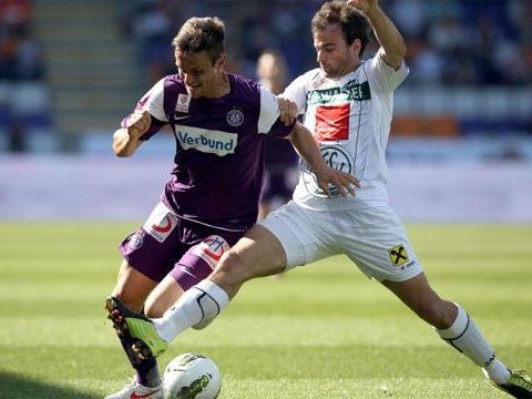 Die Austria triumphierte gegen Wacker Innsbruck mit 3:0. Die Austria triumphierte gegen Wacker Innsbruck mit 3:0.